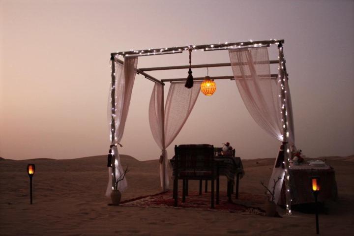 Legend Desert Camp Fulayj al Masha'ikh Ngoại thất bức ảnh