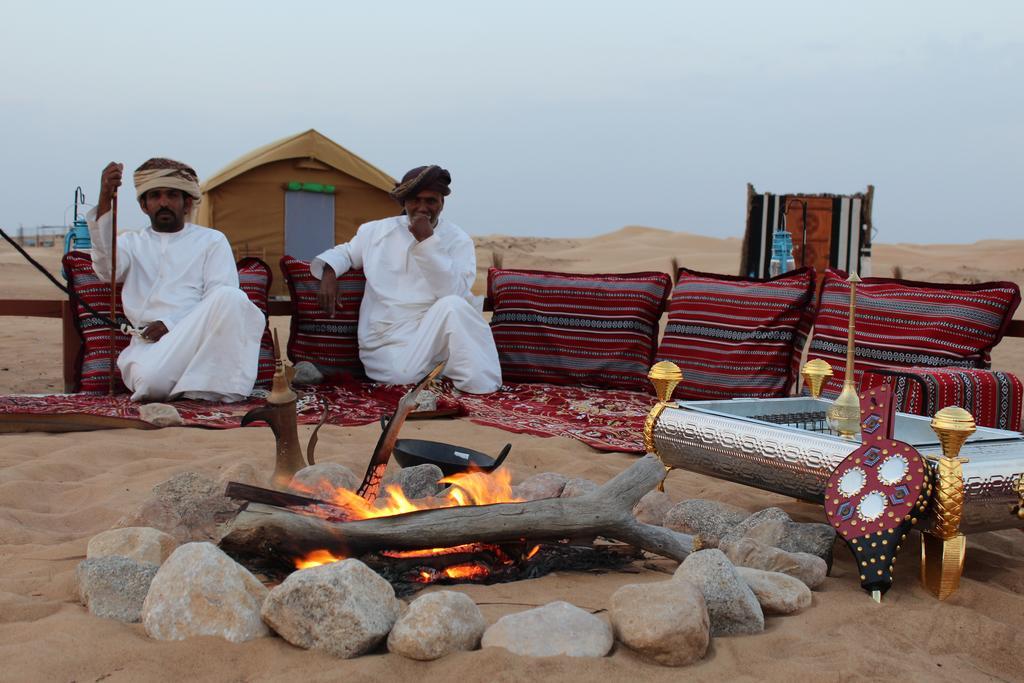 Legend Desert Camp Fulayj al Masha'ikh Ngoại thất bức ảnh