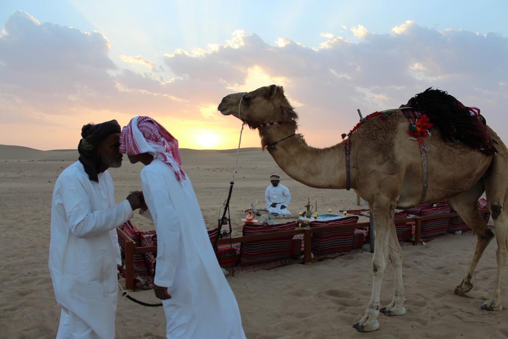 Legend Desert Camp Fulayj al Masha'ikh Ngoại thất bức ảnh