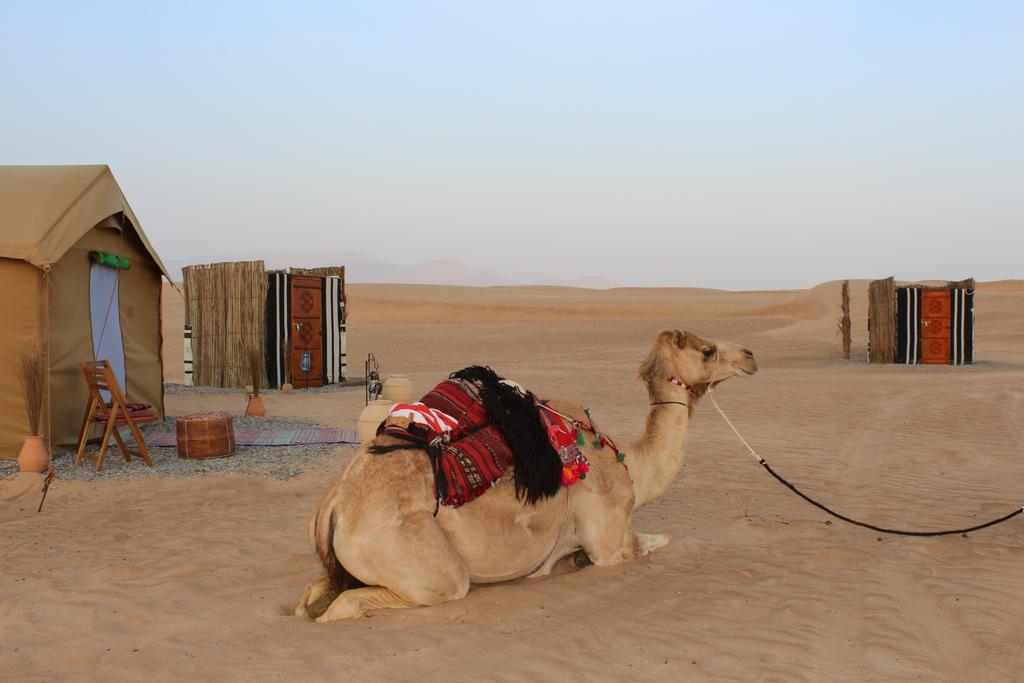 Legend Desert Camp Fulayj al Masha'ikh Ngoại thất bức ảnh