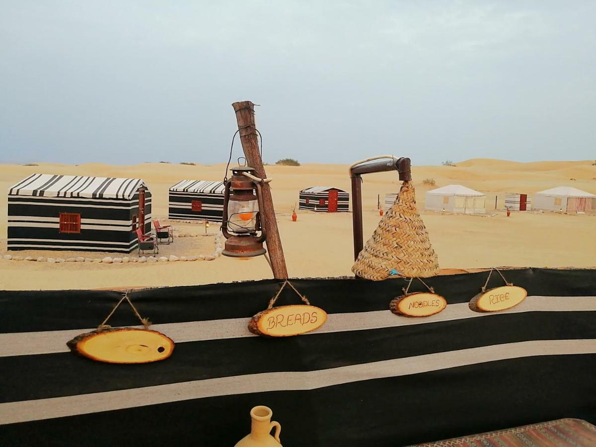 Legend Desert Camp Fulayj al Masha'ikh Ngoại thất bức ảnh